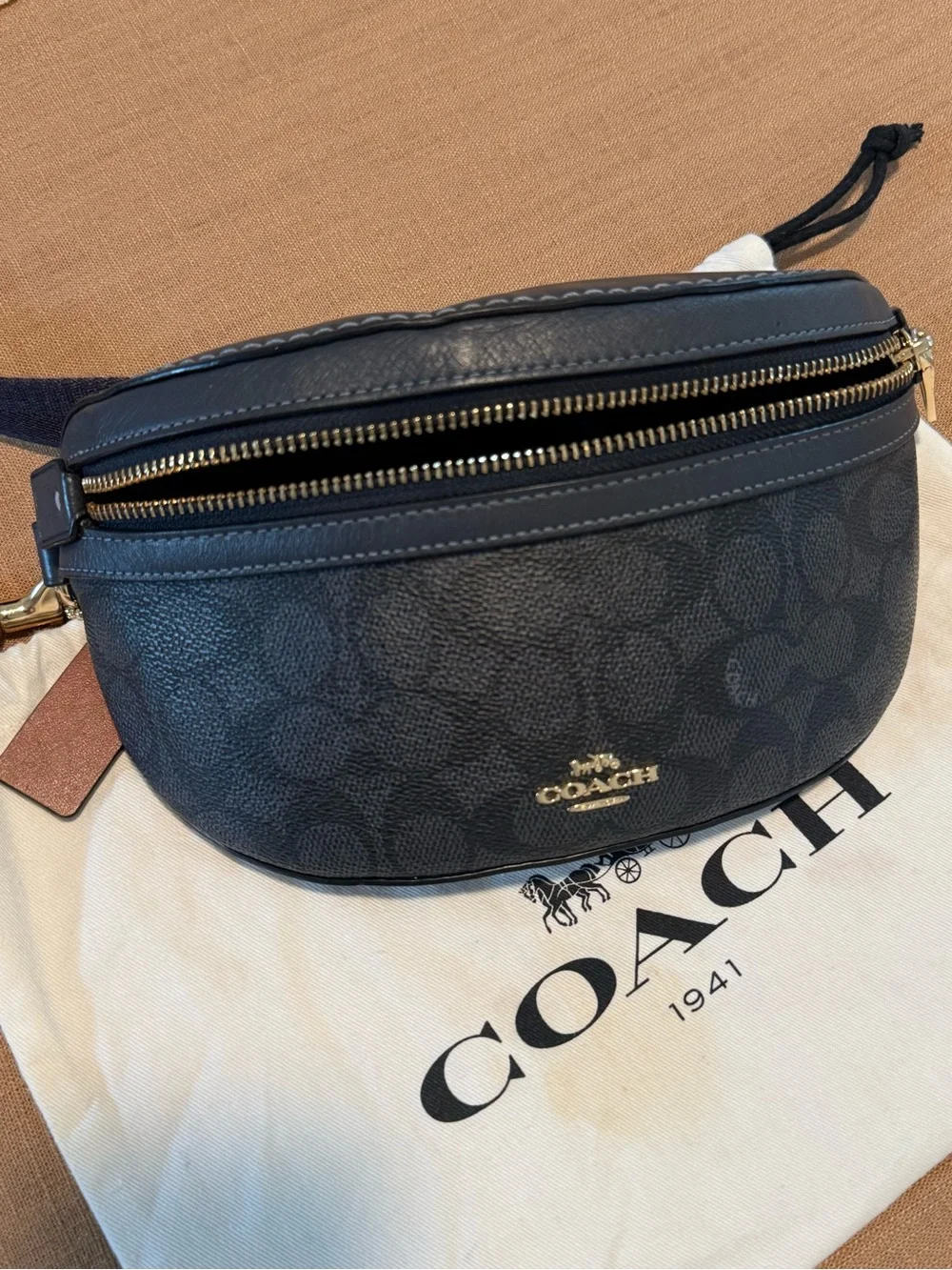 Coach Signature Canvas Belt Bag / Waist Pack Crossbody Black Gold Hardware
